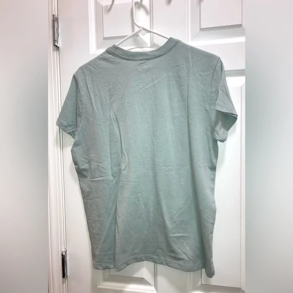 Women's Kindness Short Sleeve Graphic T-Shirt Doe - Sage Green Size Medium new - Picture 5 of 5